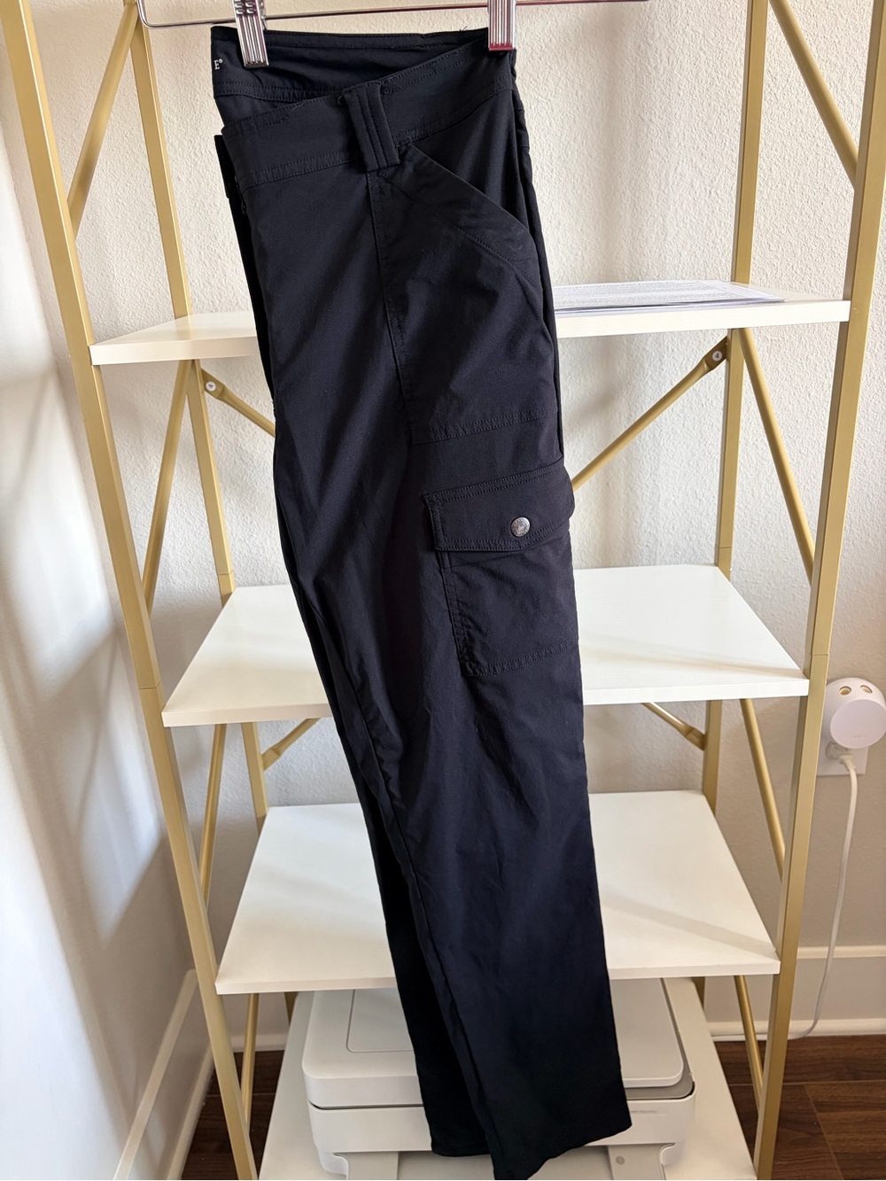Never Worn Anatomie Black Tactical Cargo Pants. Stretch